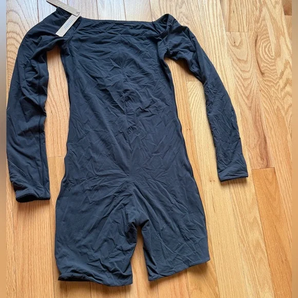 Skims off the shoulder onsie - Picture 2 of 3